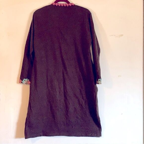 Royal Queen Dress Knit Embroidered Side Slits Pockets Sz XXL Gorgeous - Picture 2 of 7